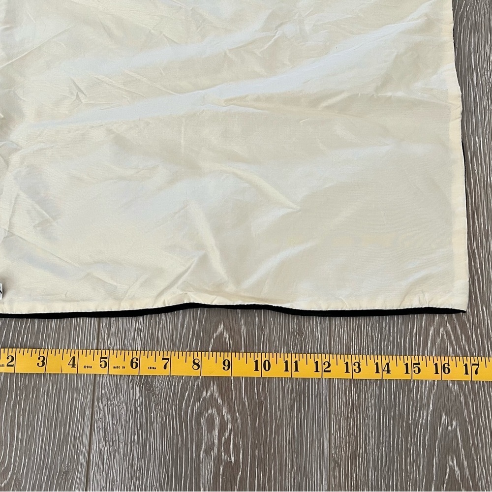 Vintage Burberry Black and Cream Viscose & Silk Shoulder Wrap Scarf 17x74” - Picture 12 of 13